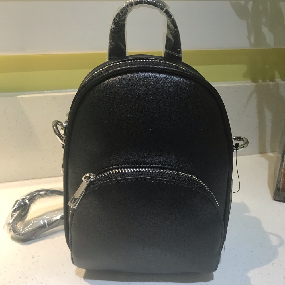 Mini Crossbody - Picture 4 of 6